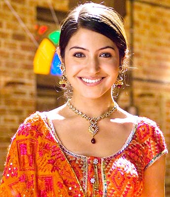 Anushka Sharma detained in airport